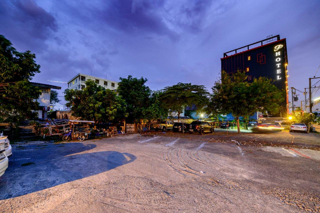Pp@Hotel Rangsit Pathum Thani Buitenkant foto
